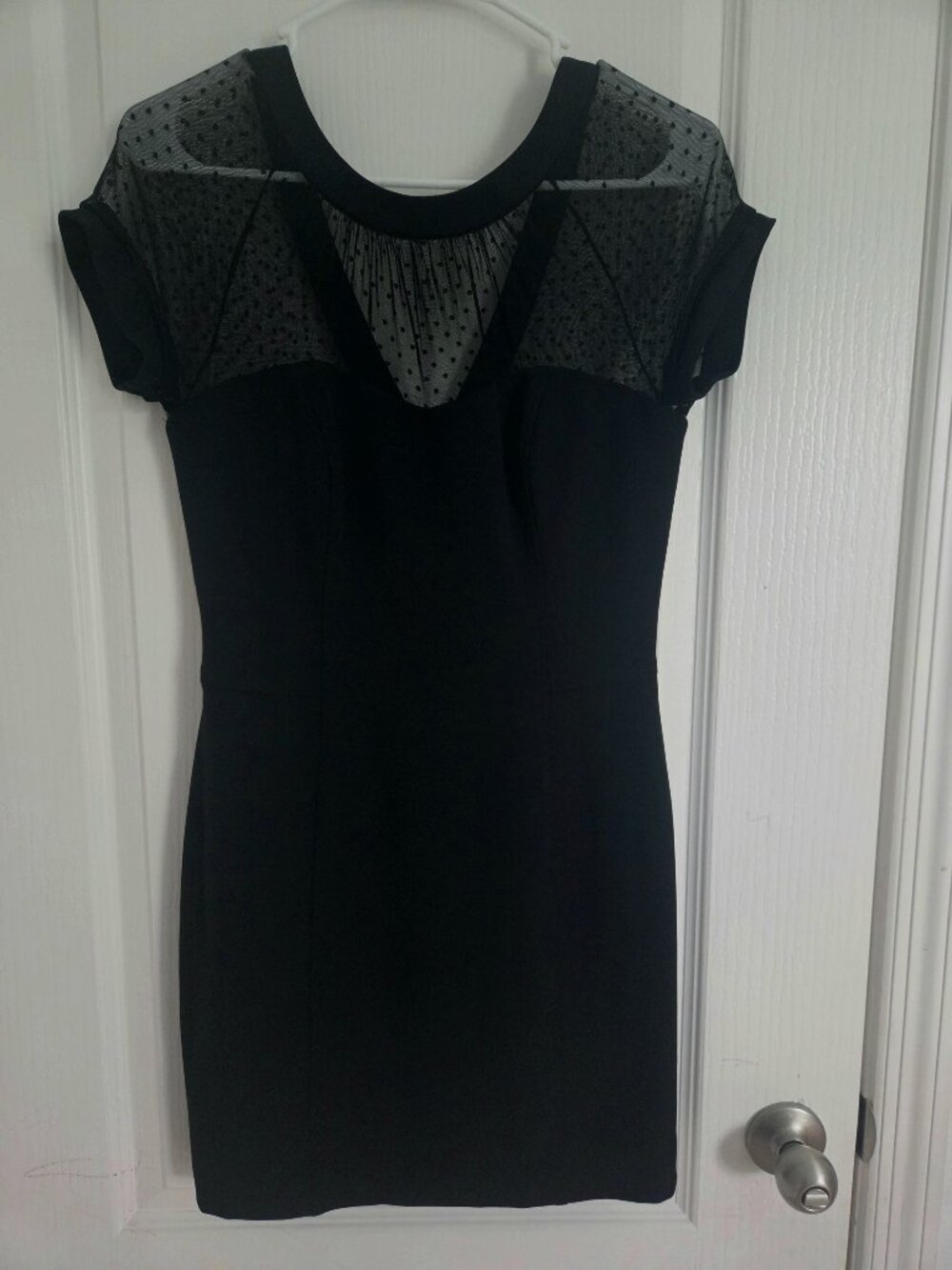 White House Black Market Ultimate Short Sleeve Little Black Dress $22 Size 6
